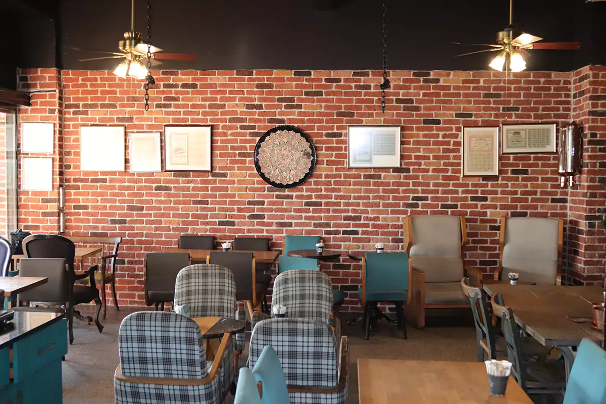 cafe-restaurant-dekoratif-tas-tugla-kaplama-modelleri-m2-fiyatlari-12